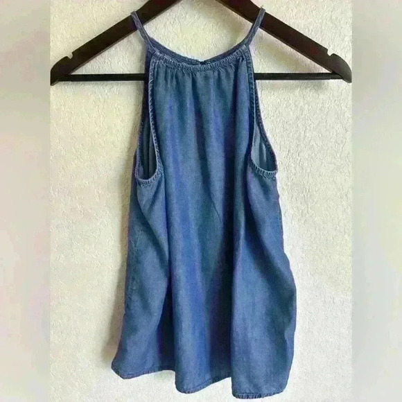 Old Navy Women’s Blue sleeveless halter neck tie Top, Size XSmall - Picture 3 of 3